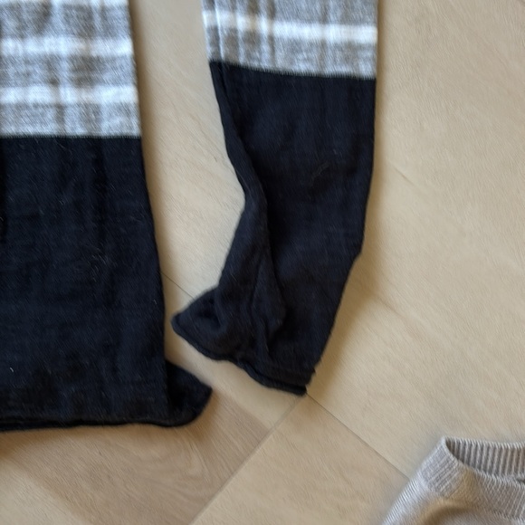 vince thin lightweight long sleeved striped blouse gray white black womend med - Picture 4 of 5